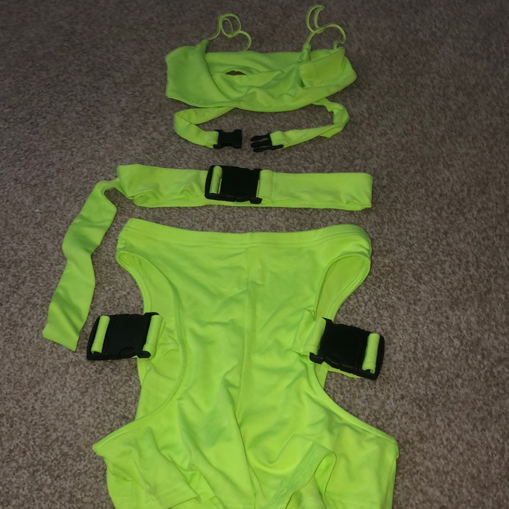Three piece rave wear